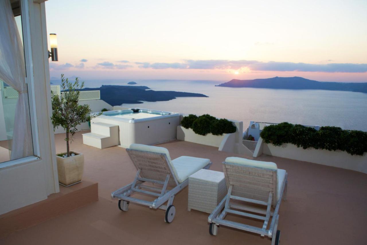 Sunset View Villa Santorini - With Outdoor Jacuzzi Фиростефани Экстерьер фото