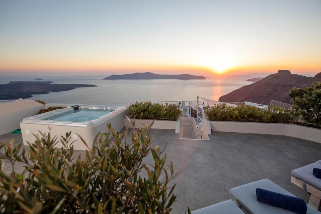 Sunset View Villa Santorini - With Outdoor Jacuzzi Фиростефани Экстерьер фото